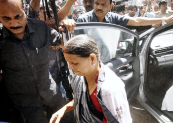 Rabri Devi, Tej Pratap appear before ED for questioning in land-for-jobs case