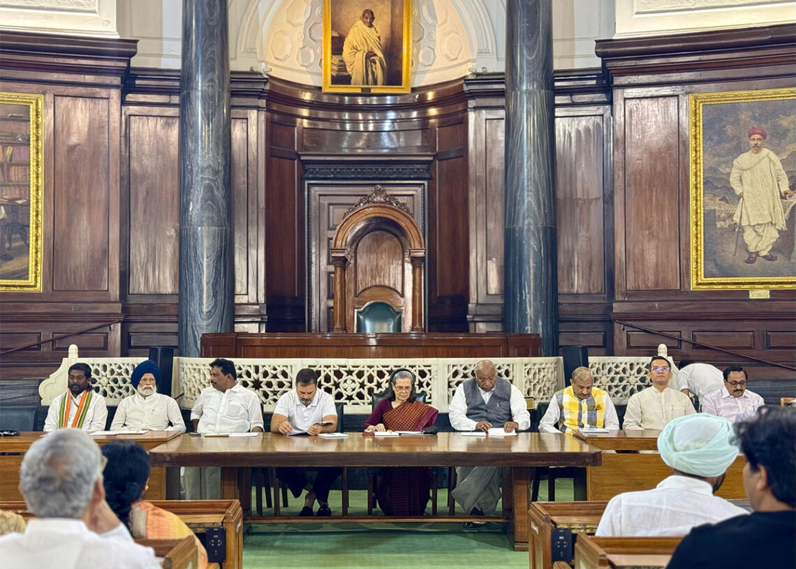 Sonia Gandhi chairs CPP meeting, slams BJP on democracy, economy, governance