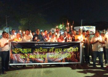 Ranchi echoes with patriotic slogans as Yuva Mahavir Dal leads fiery candle march