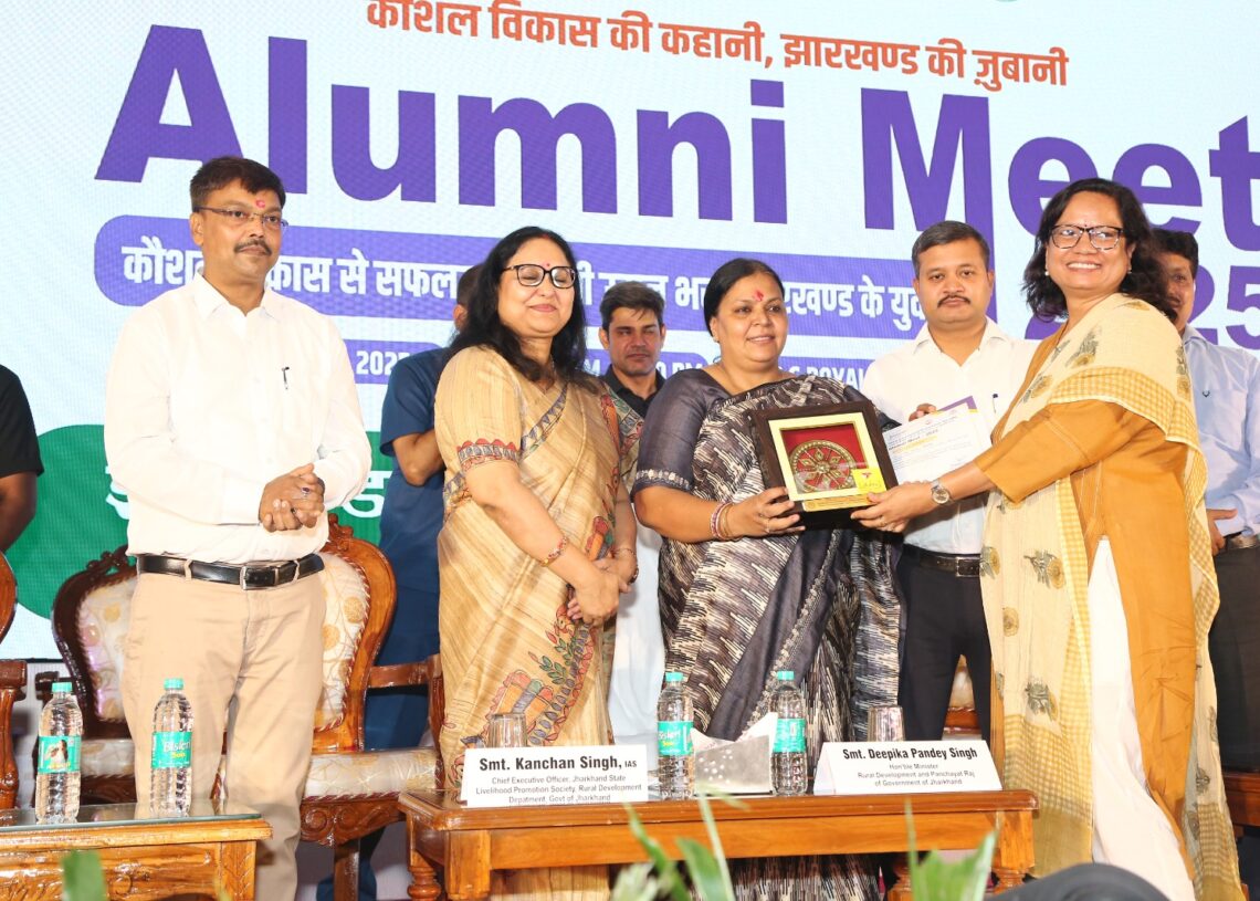 Jharkhand’s youth shine at Bengaluru alumni meet: A celebration of skills and success