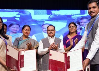 Delhi govt, Centre sign MoU to implement Ayushman Bharat scheme