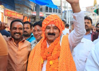 Restrictions on Mahavir Jhanda height and Rath width in Daltonganj