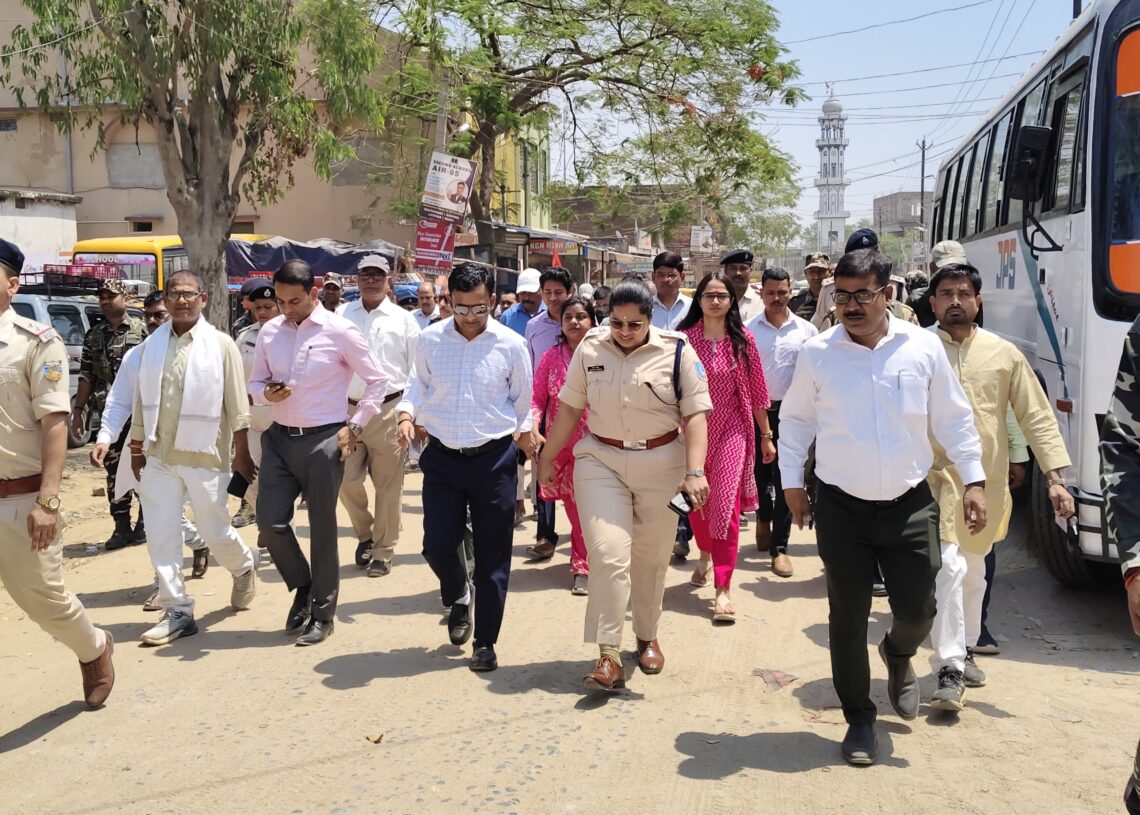 Jharkhand News: Palamu officials lead peace walk for incident-free Ramnavmi