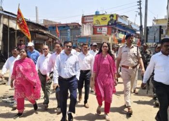 Walking the Talk: Palamu’s officers lead peace parade for Ramnavmi