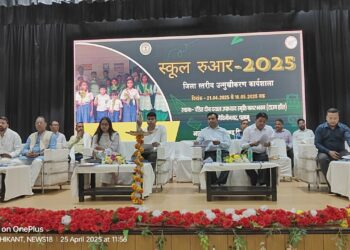 Palamu DC addresses alarming dropout rates at ‘School Ruar 2025’