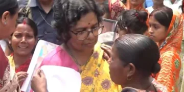 NCW team meets victims of Murshidabad violence