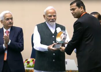 DC Ravi Shankar Shukla receives PM’s Excellence Award