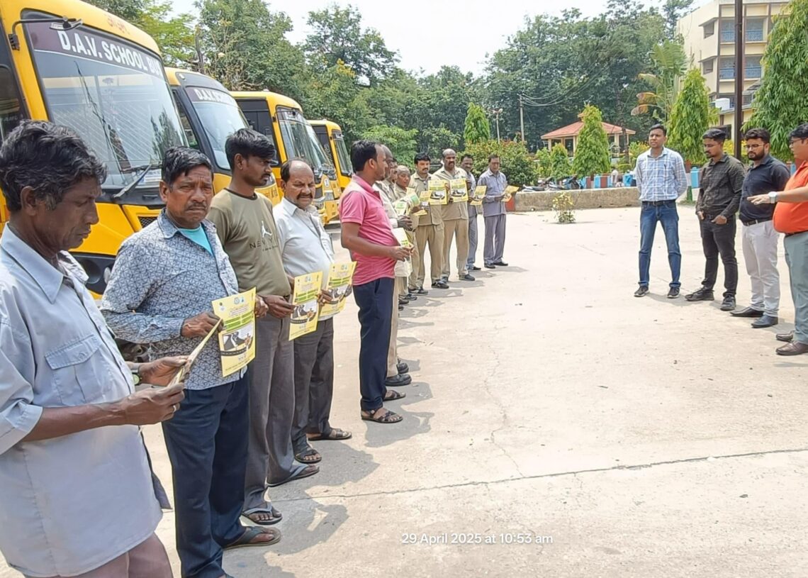 Transport Department cracks down on school buses in Dhanbad