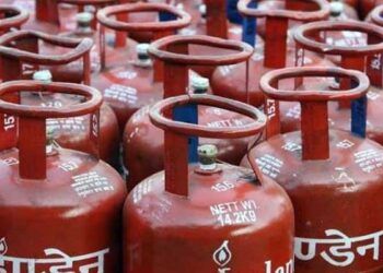 Domestic LPG cylinders get costlier by Rs 50