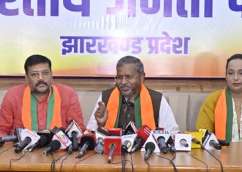 Save Constitution or Save Face? Marandi slams Congress for ‘political drama’ ahead of Ranchi rally