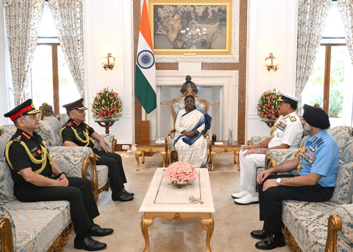 President Murmu applauds armed forces as chiefs brief her on Op Sindoor