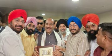 Om Birla receives warm welcome from Sikh community in Jamshedpur