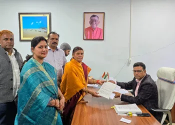 Dhanbad’s first mayor files nomination again for mayor’s post