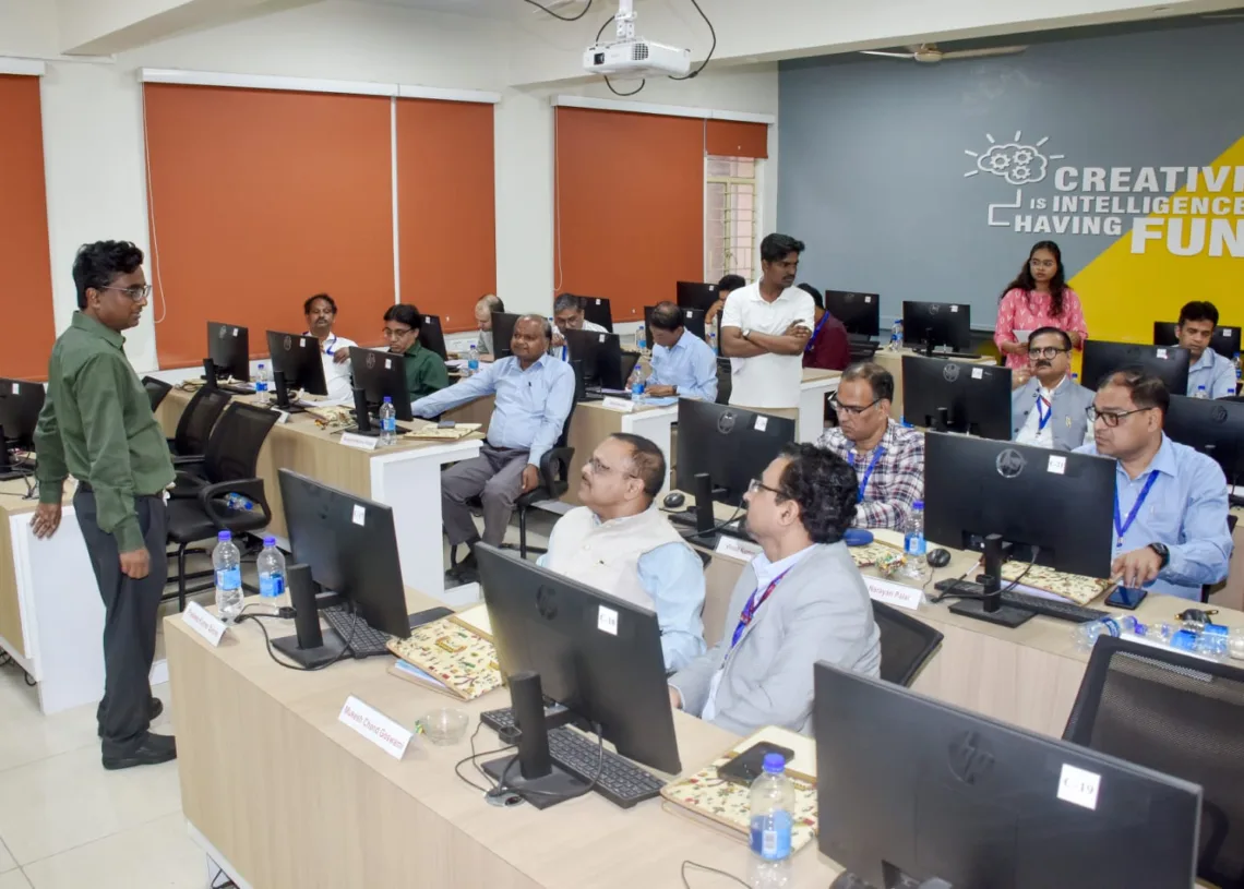 IIT-ISM hosts NHPC executive programme on working capital