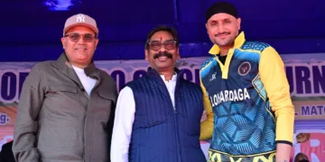 Jharkhand News: Virender Sehwag, Harbhajan attend T20 final in Lohardaga