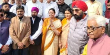 Sudha Gupta files nomination for Mango mayor