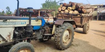 Forest–police joint team seizes timber, tractors in Palamu night operation