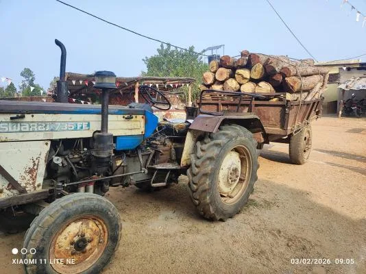 Forest–police joint team seizes timber, tractors in Palamu night operation