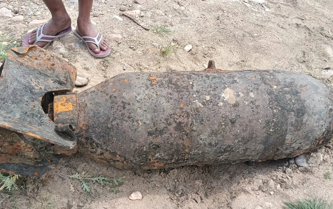 Jharkhand News: Unexploded US bomb found in Baharagora, triggers panic