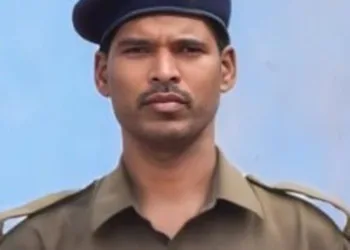 Jharkhand cop dies in accidental firing in Chaibasa