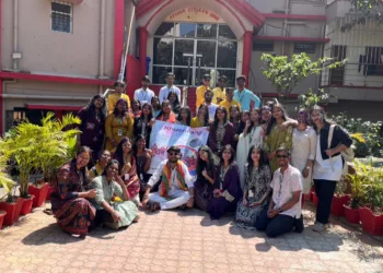 DRISTI volunteers celebrate Holi with elderly at Ranchi senior citizen home