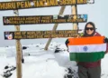 Jamshedpur homemaker scales Mount Kilimanjaro