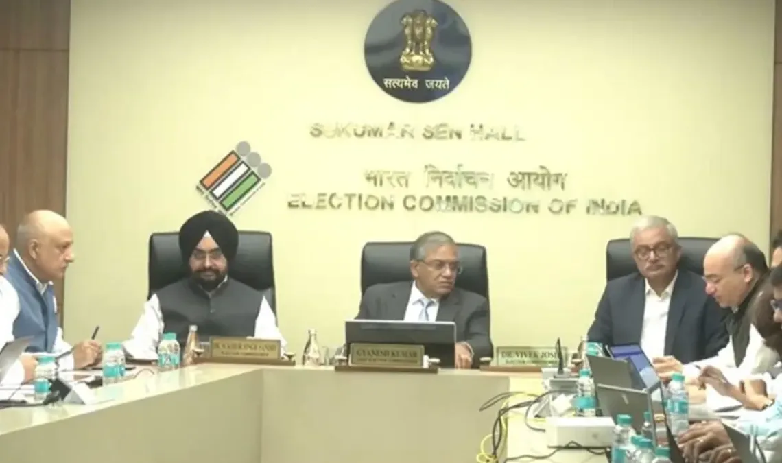 Election Commission transfers 6 senior police officers in West Bengal