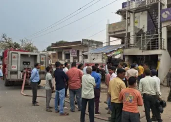 Illegal LPG cylinder blast in Daltonganj injures 4, exposes dangerous storage by rural gas agency