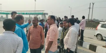 Locals protest toll tax at Jorkat plaza in Palamu
