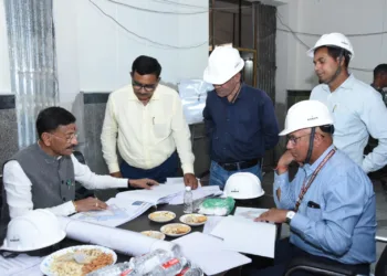 Ranchi to get ₹65-cr world-class library by June; Defence MoS Sanjay Seth inspects project