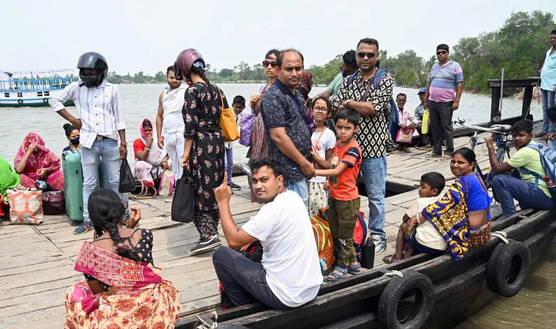 West Bengal polls phase 2: Nearly 90% voter turnout till 5 pm, sporadic violence reported