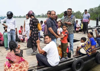 West Bengal polls phase 2: Nearly 90% voter turnout till 5 pm, sporadic violence reported