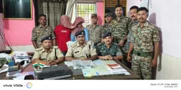 2 youths arrested with country-made pistols near Daltonganj railway station
