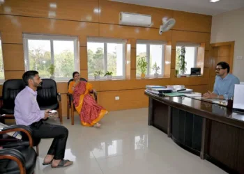 Distance Row With BJP MLA:  Marandi attacks Jharkhand bureaucracy