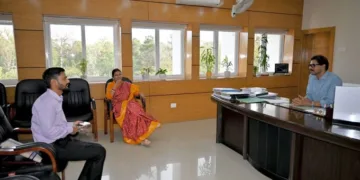 Distance Row With BJP MLA:  Marandi attacks Jharkhand bureaucracy