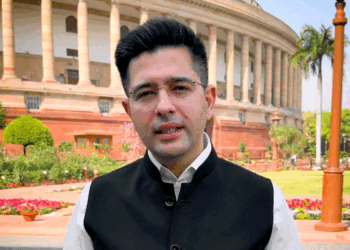 AAP faces major split: Raghav Chadha, 7 Rajya Sabha MPs quit, set to join BJP