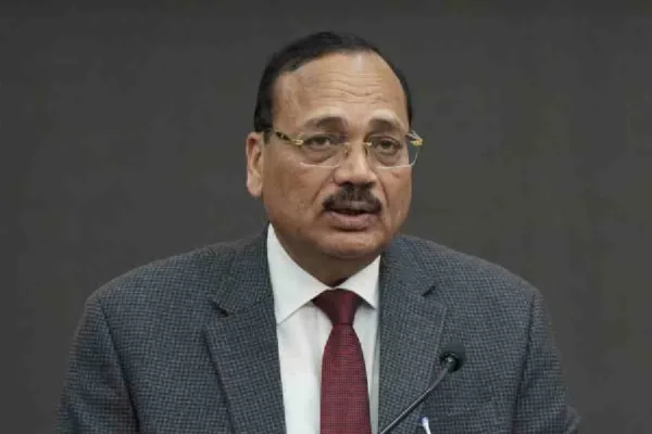 ‘Youngsters like cockroaches’: CJI says some become media, RTI activists and ‘start attacking everyone’