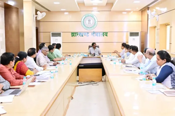 Hemant Soren pushes timely education schemes, expansion of CM schools of excellence