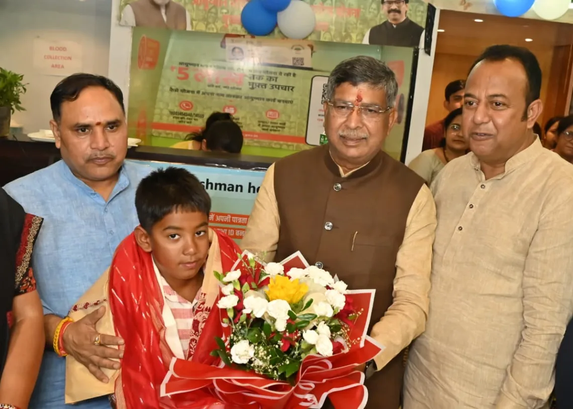 BJP honours Ranchi’s 7-year-old swimmer Ishank Singh for Palk Strait World Record