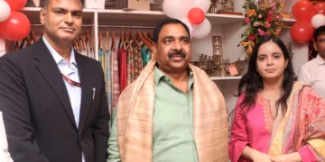 Industries minister inaugurates Jharcraft’s new emporium in Kolkata
