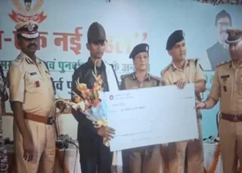 Biggest Maoist surrender in Jharkhand as 27 extremists lay down arms