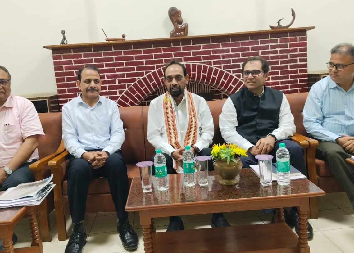 SER GM reviews rail projects, station redevelopment during Kharagpur-Ghatshila inspection