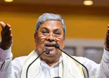 Siddaramaiah steps down as Karnataka CM, DK Shivakumar to take over