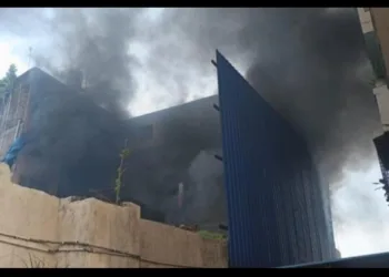 Massive fire erupts at sweet factory in Jamshedpur