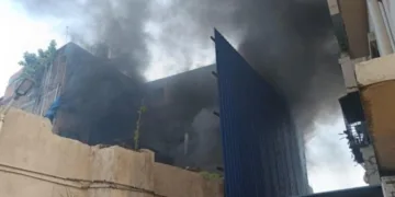 Massive fire erupts at sweet factory in Jamshedpur