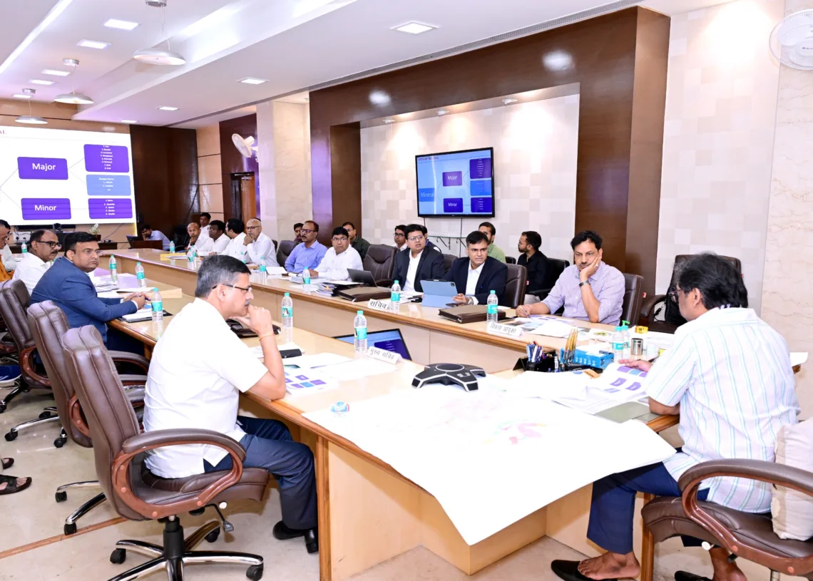 Jharkhand CM Hemant Soren targets ₹3,000 crore from sand ghats