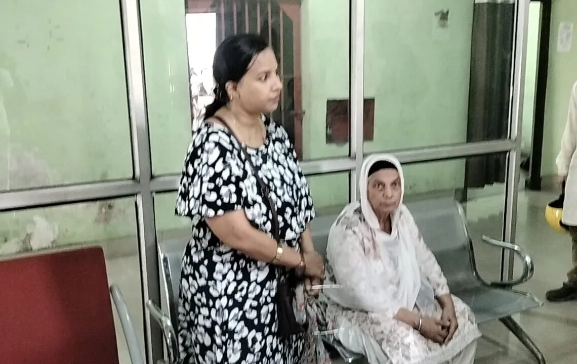 Fake cops dupe elderly woman of gold jewellery worth Rs 2 lakh in Jamshedpur