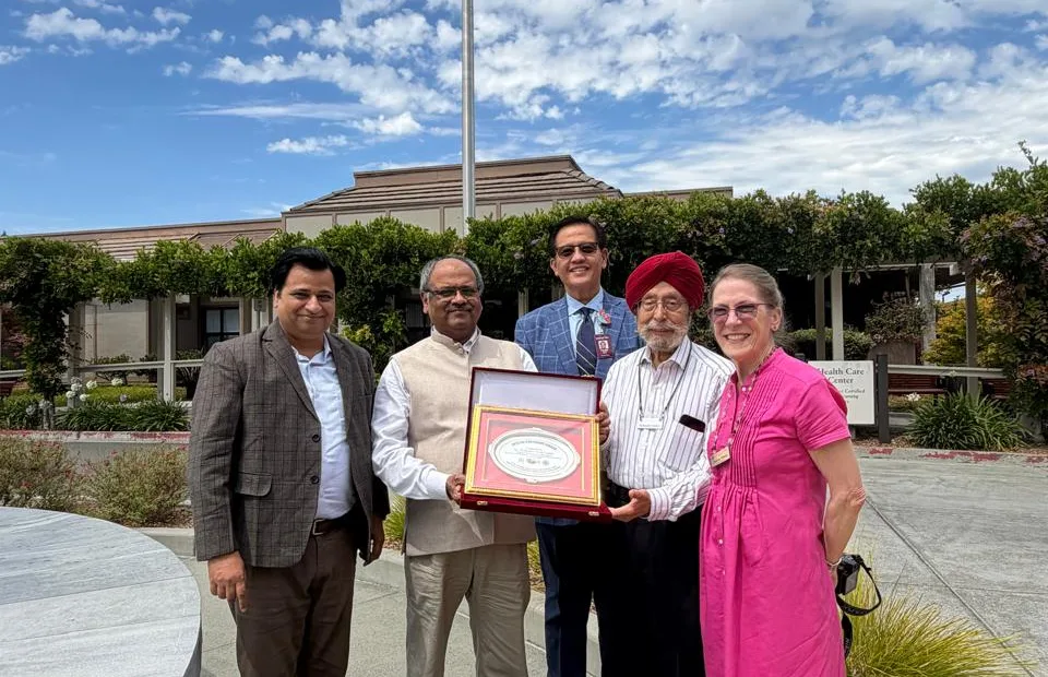 Stanford-educated IIT (ISM) alumnus pledges ₹10 crore, receives special centenary honour