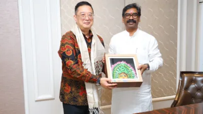 CM Hemant Soren meets Singapore envoy, seeks investment in Jharkhand