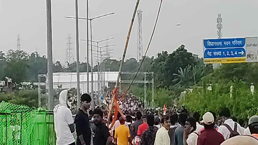 JPSC-JSSC protest: Students reach assembly gate no. 1 despite lathi-charge, tear gas; Khiangte arrest fails to dampen agitation